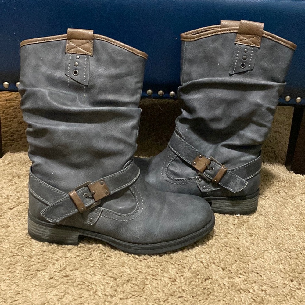 Bucco boots